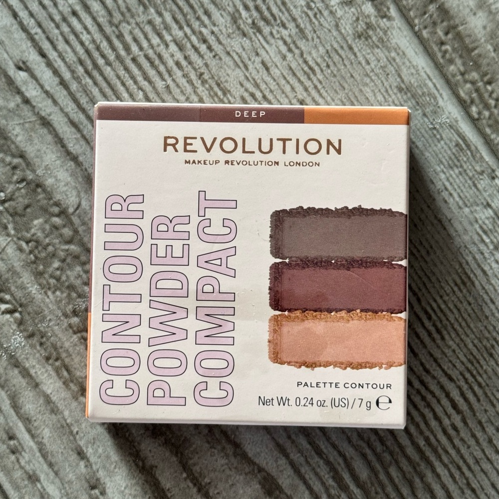Revolution Contour Powder Compact - Deep Shades